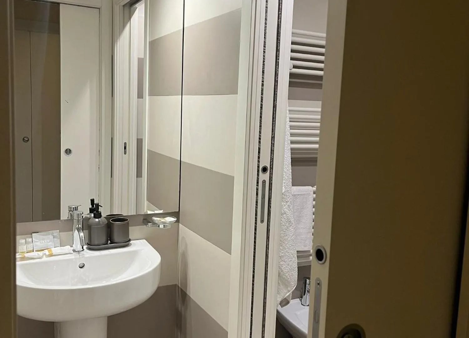 Regal Riggio Apartment Palermo 0*,