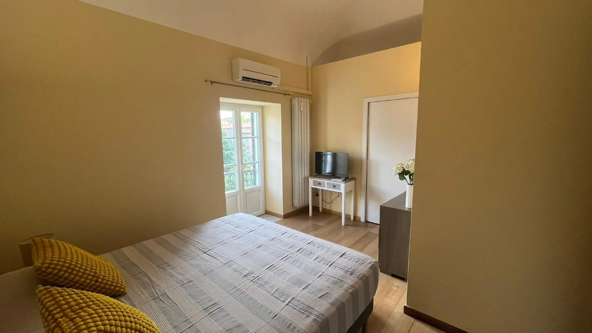 Regal Riggio Apartment 巴勒莫 0*,  意大利
